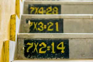 Multiplikationen auf Treppe
